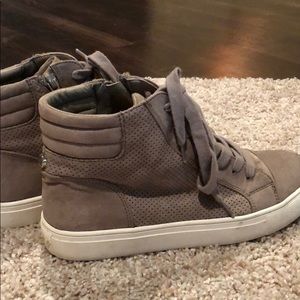 Steve Madden High top sneakers